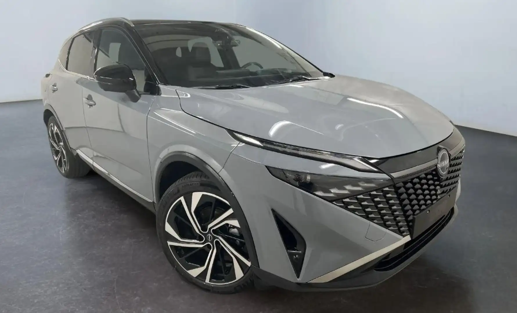 Nissan Qashqai Tekna Premium MHEV X-Tronic Grau - 1