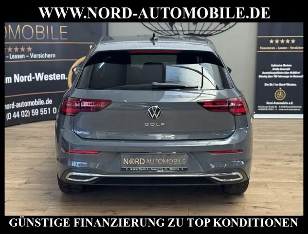 Volkswagen Golf view 10