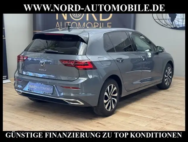 Volkswagen Golf view 11