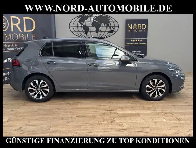 Volkswagen Golf view 8