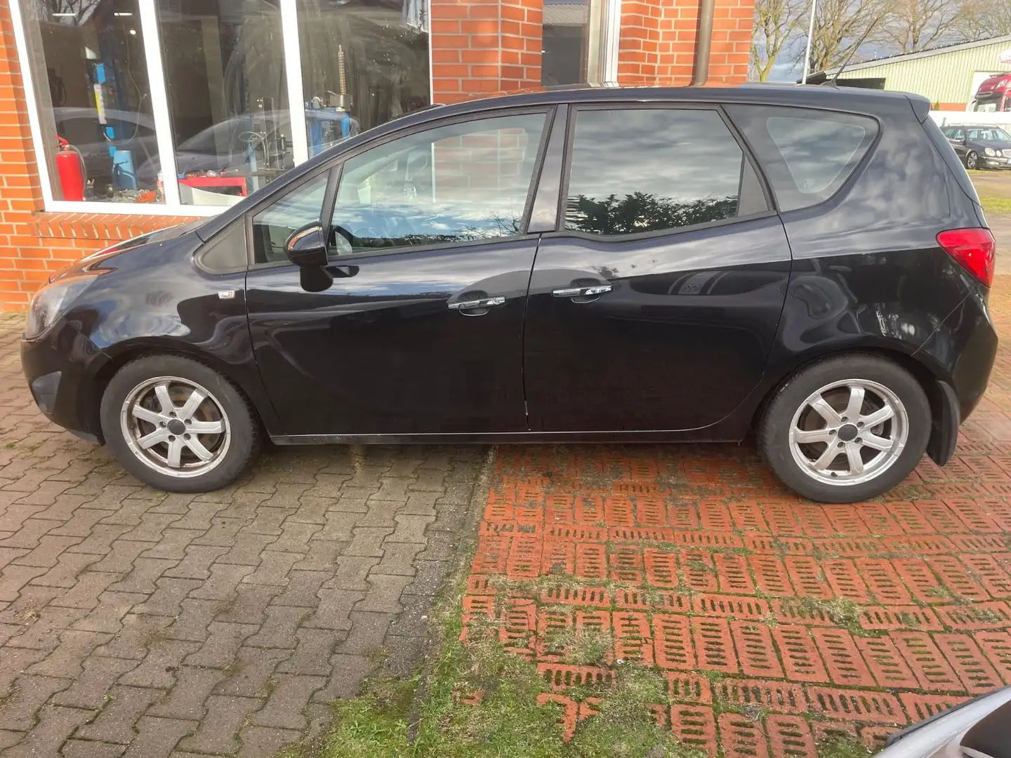 Opel Meriva B Innovation !!! HU NEU !! Schwarz - 2