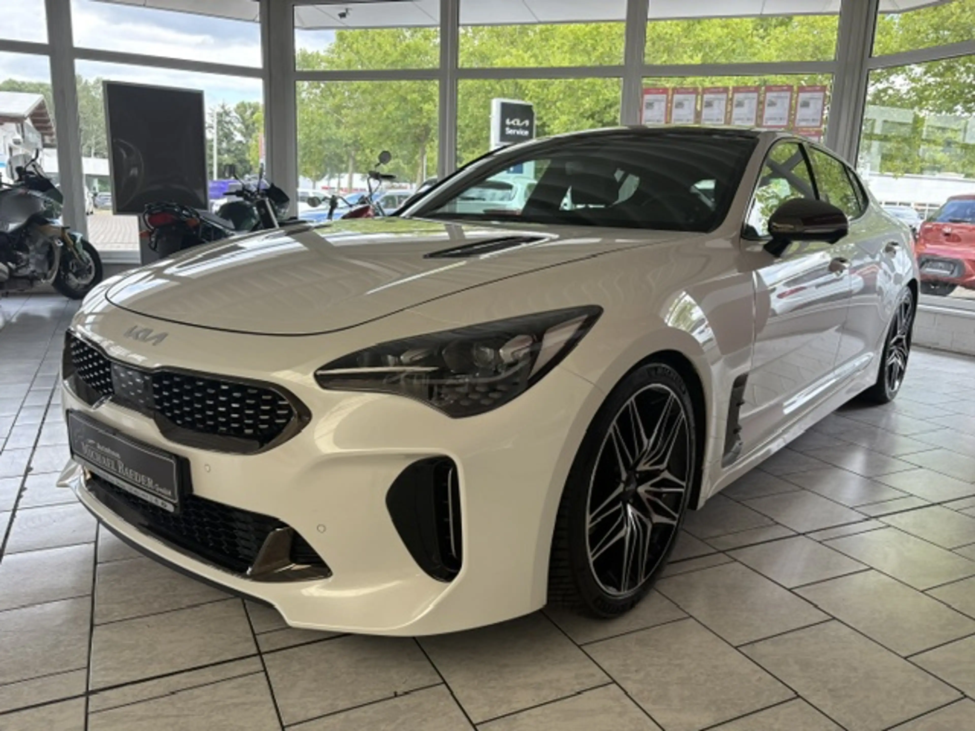 Kia Stinger GT 4WD *BASTUCK* LED 360° Kamera — photo 2