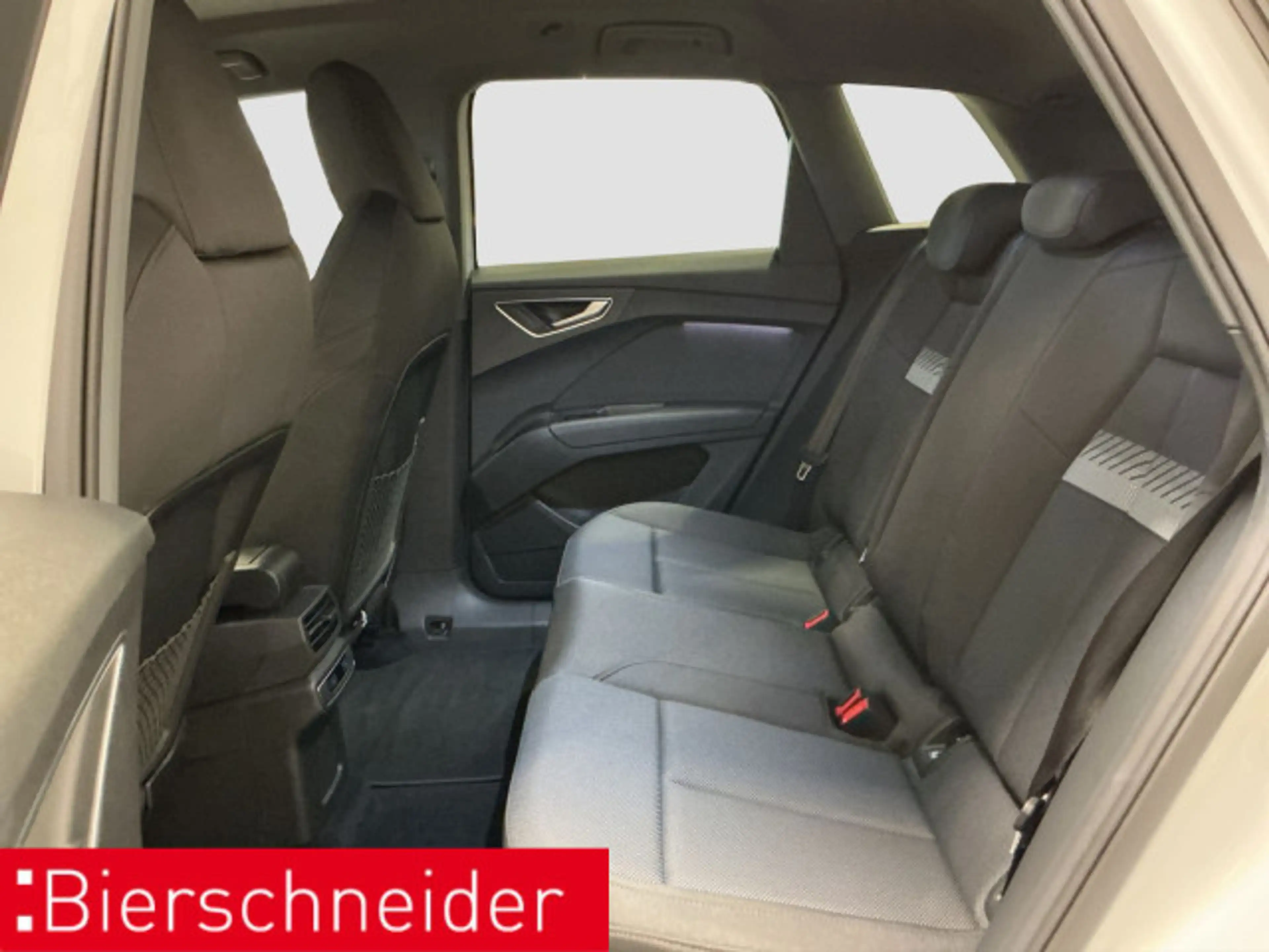 Audi Q4 e-tron Q4 40 e-tron WÄPU CAM ACC NAVI SHZ — photo 14