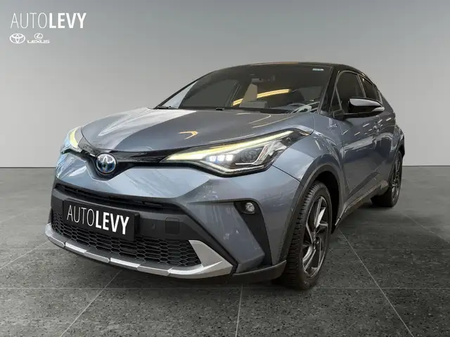 Toyota C-HR view 2