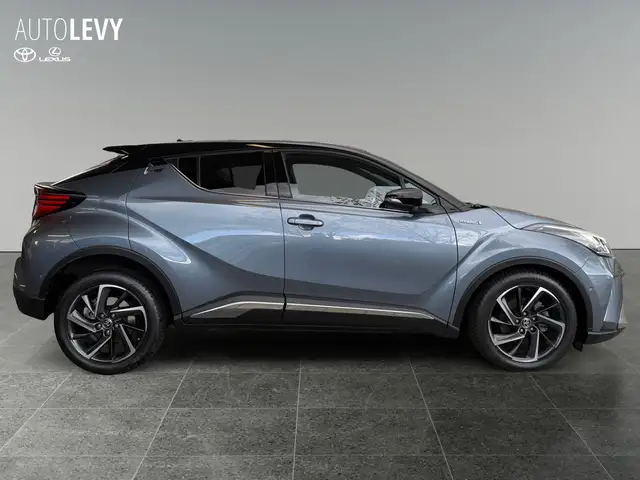 Toyota C-HR view 7