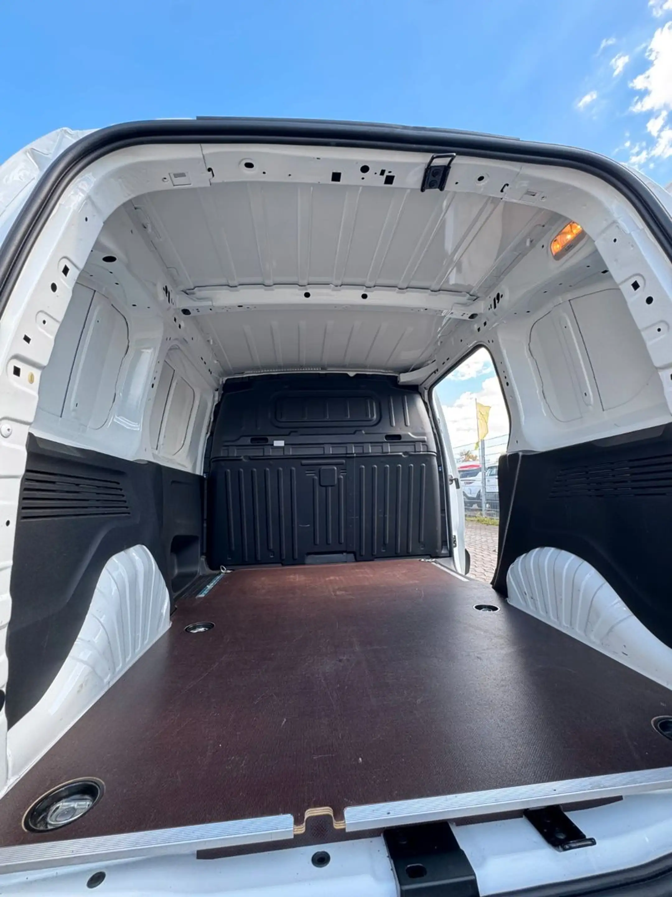 Opel Combo E Cargo HU NEU/SERVICE NEU/KLIMA/PDC — photo 13
