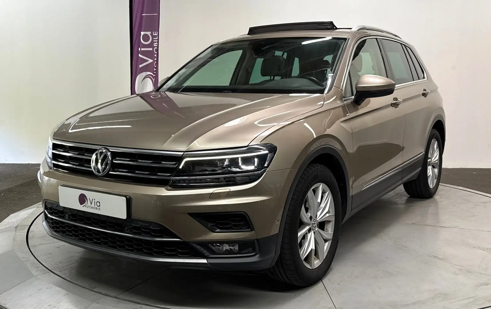 Volkswagen Tiguan 2.0 TDI 150 DSG7 Carat Beige - 1