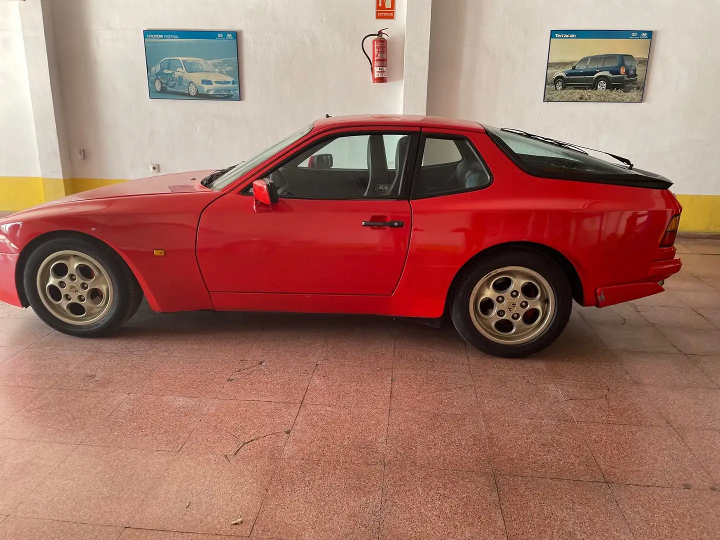 Porsche 944 Turbo 220 cv. Roşu - 1