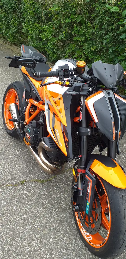 KTM 1290 Super Duke R - 2