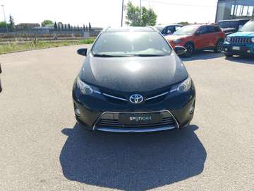 Auris Touring Sports 1.8 Hybrid Lounge