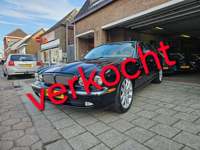 Jaguar XJ XJ 4.2 V8 Executive