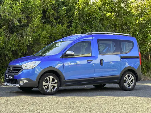 Dacia Dokker Stepway 1.2 TCe 1.HAND | AHK | SHG | S-HZG | NAVI | BLUETOOTH |