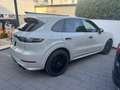 Porsche Cayenne GTS Gris - thumbnail 2