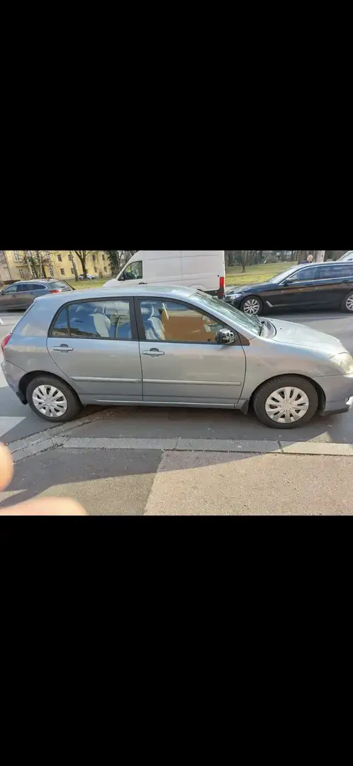 Toyota Corolla 2,0 D-4D Linea Luna - 2