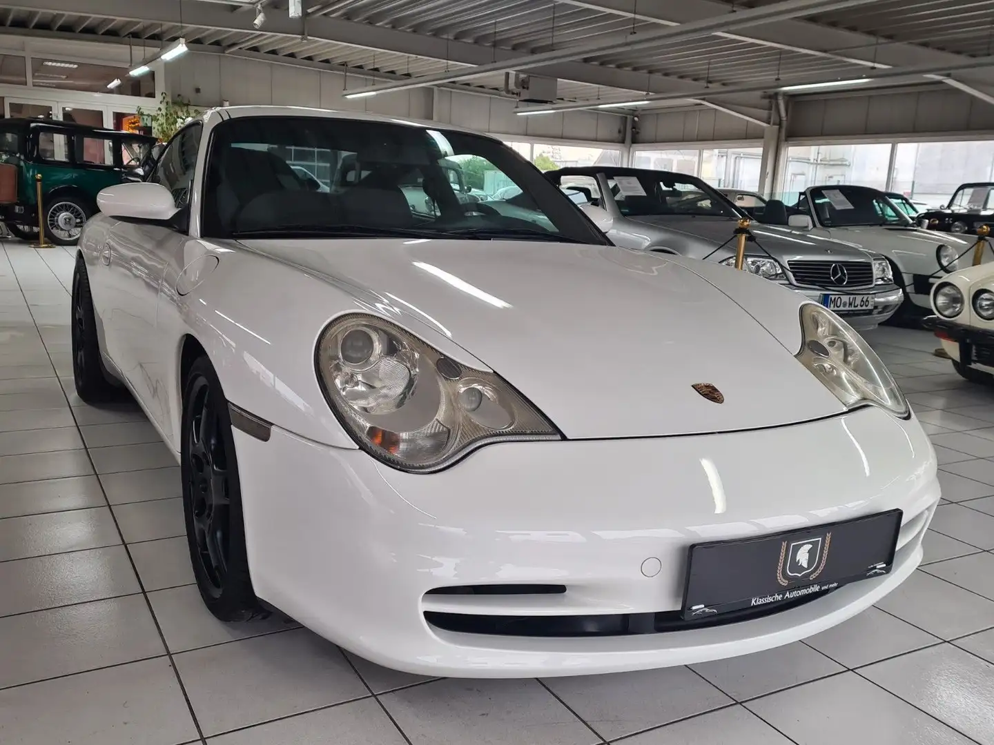 Porsche 996 Carrera Coupé Tiptronic - 1