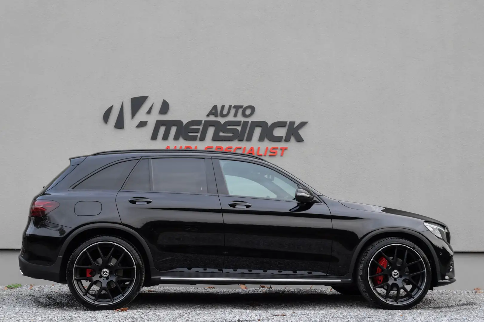 Mercedes-Benz GLC 250 4MATIC Premium Plus / AMG/ Cruise Control/ Trekhaa Zwart - 2