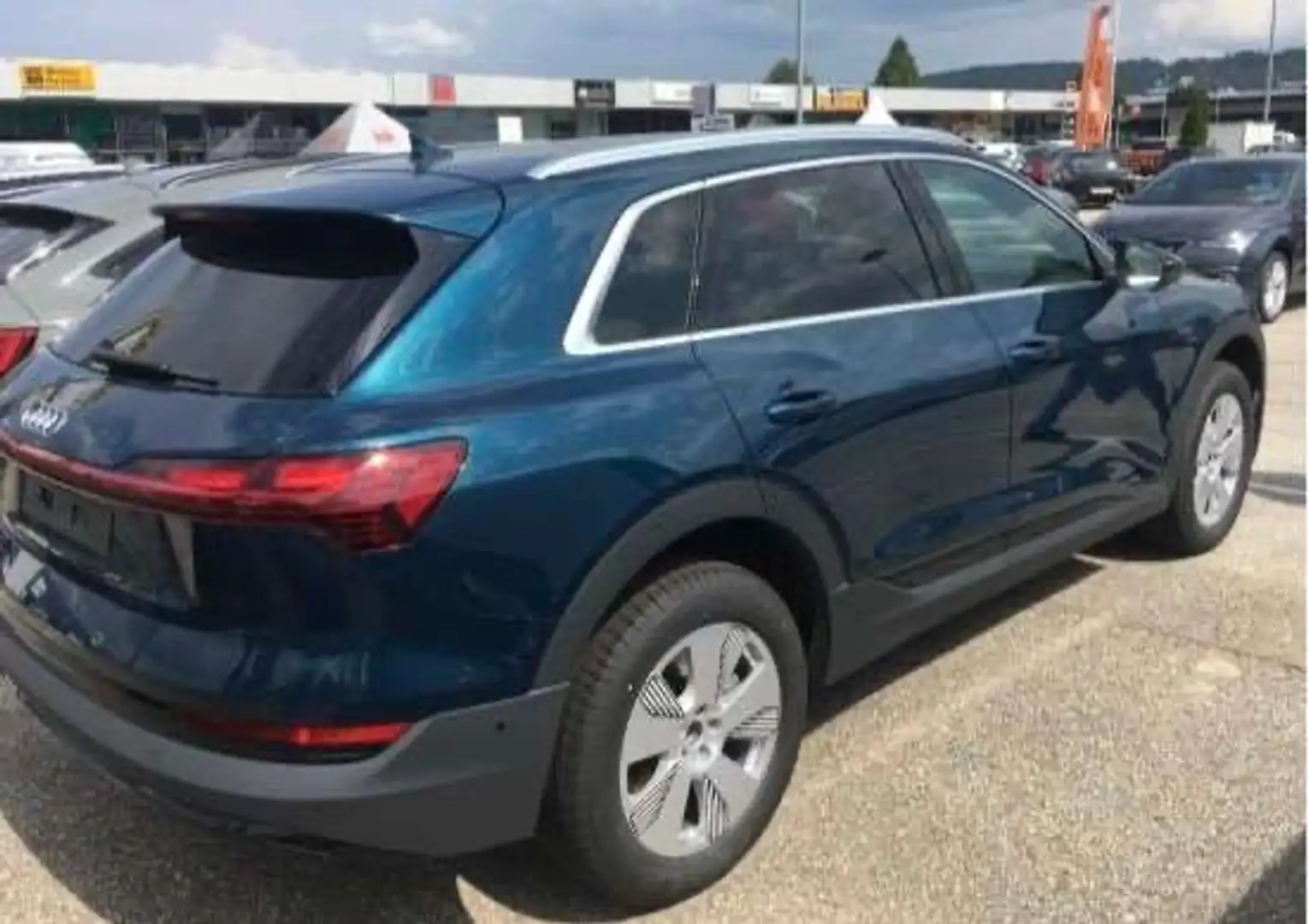 Audi e-tron e-tron 55 quattro 95kWh Business Business Blau - 2