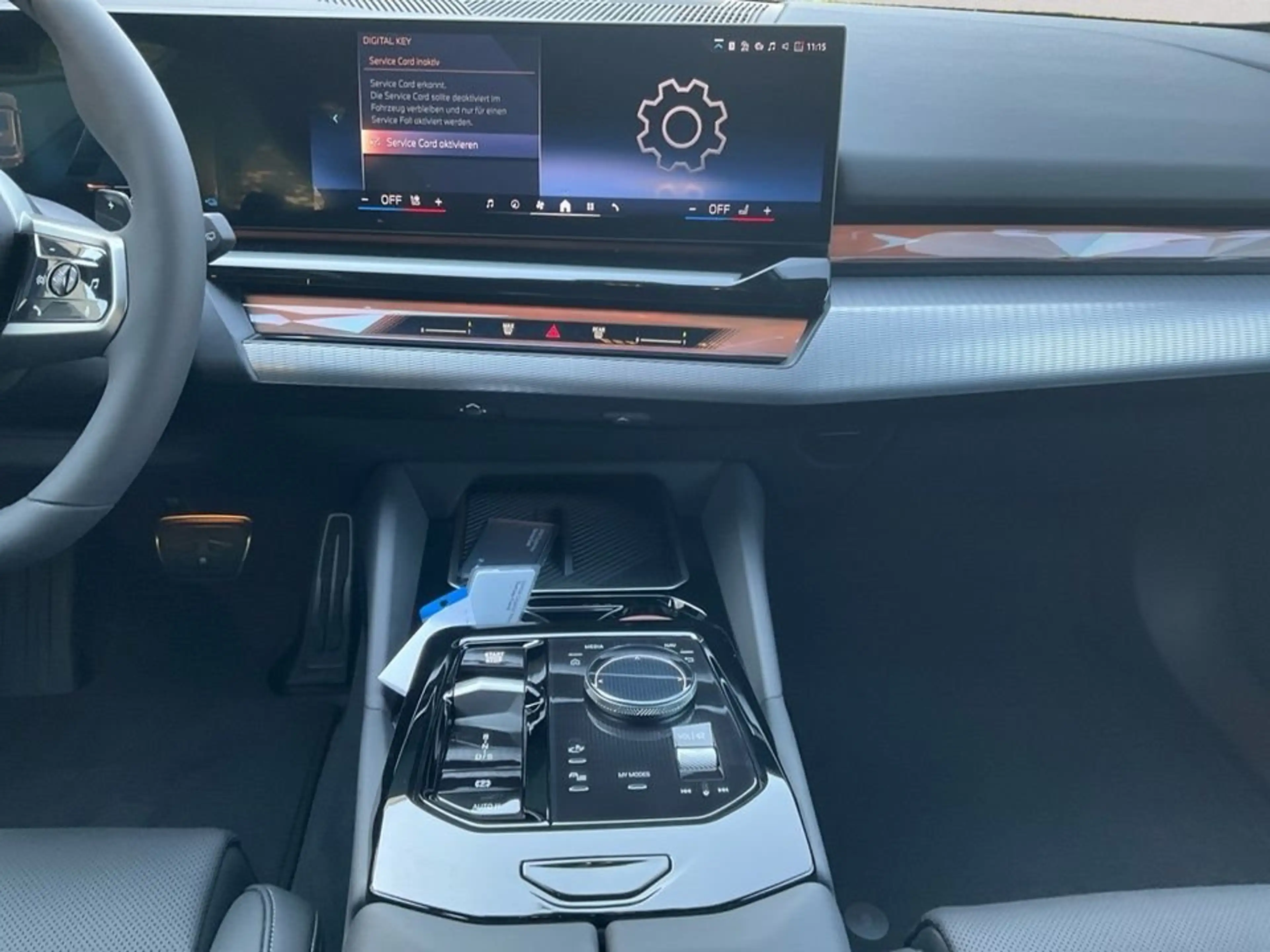 BMW 550 e xDrive Touring M Sportpaket UPE 102.400 EUR — photo 12