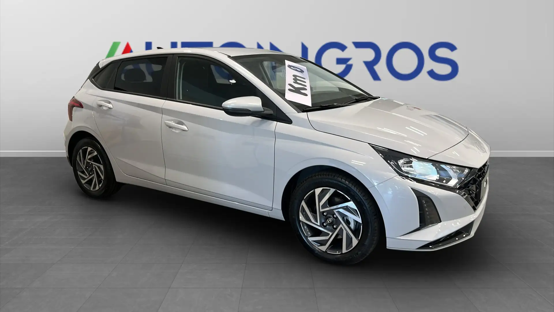 Hyundai i20 1.0 t-gdi Connectline mt Gris - 2
