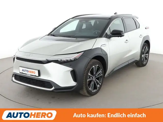Toyota bZ4X electric drive 160 kW AWD *NAV*MATRIX*ACC*360CAM*