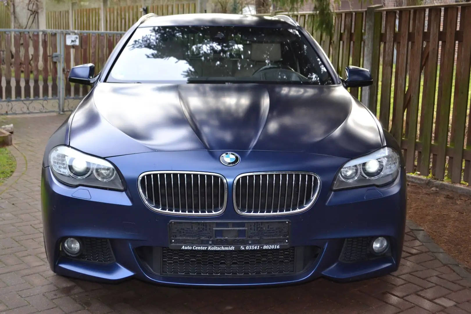 BMW 525 Touring MPaket-Mattlack-HUD-SoftClose-HeadUp Blue - 2
