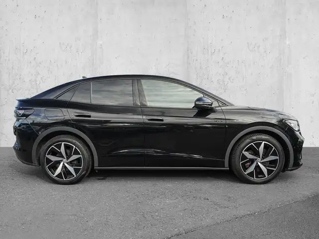 Volkswagen Id.5 view 5