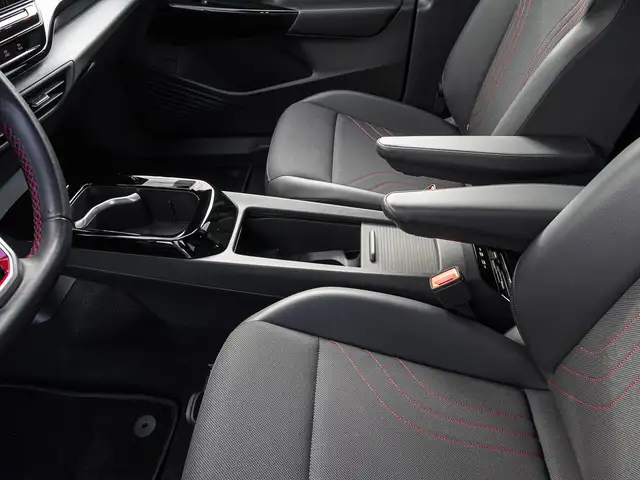 Volkswagen Id.5 view 15
