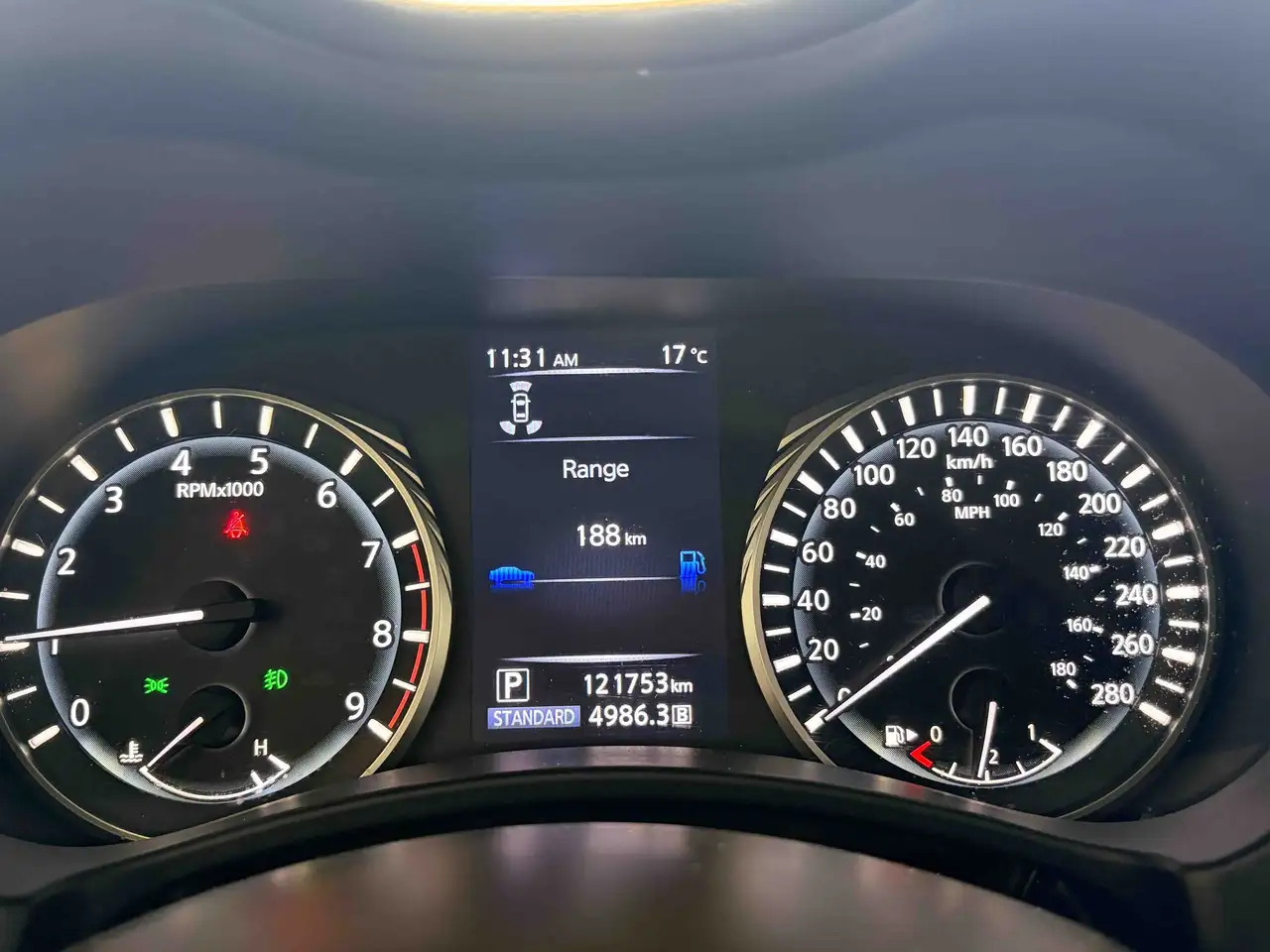 Infiniti Q50 снимка Infiniti Q50