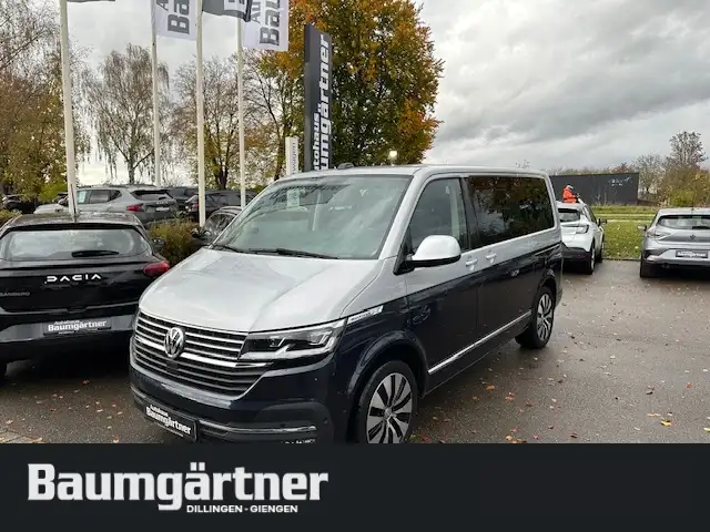 Volkswagen T6.1 Multivan Highline 2.0 TDI DSG Kamera/Standh.