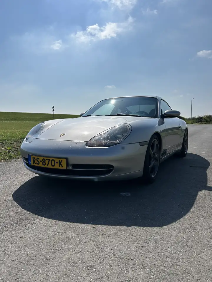 Porsche 911 3.4 Coupé Carrera Tiptronic, foto 1