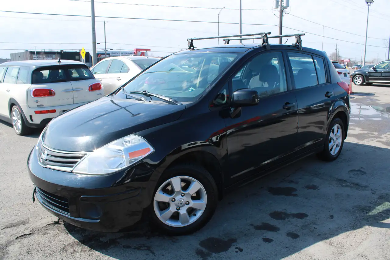 Nissan Versa снимка Nissan Versa