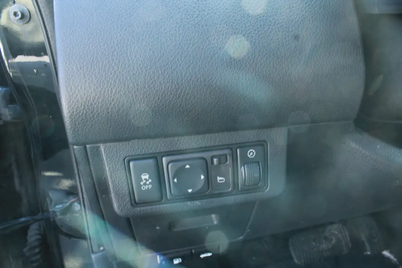 Nissan Versa снимка Nissan Versa