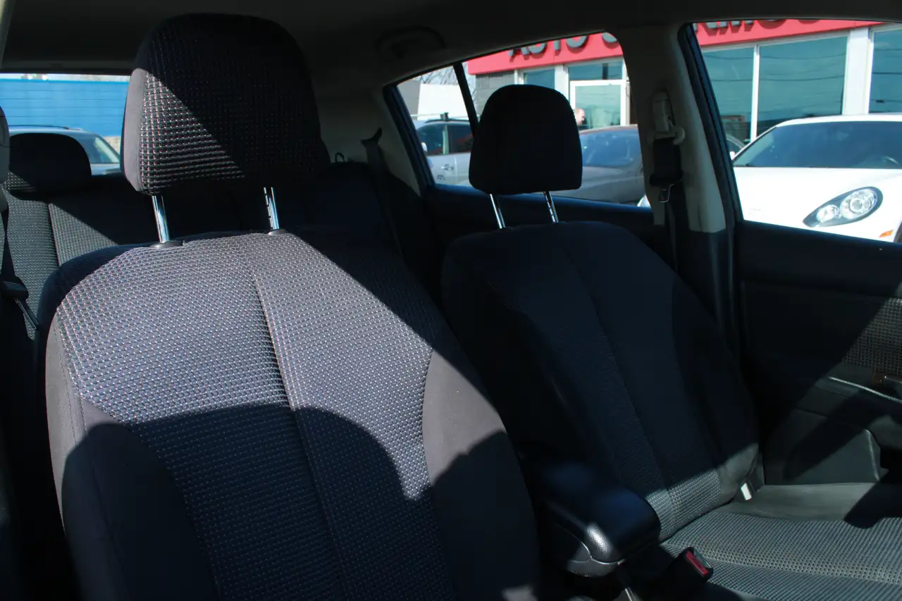 Nissan Versa снимка Nissan Versa