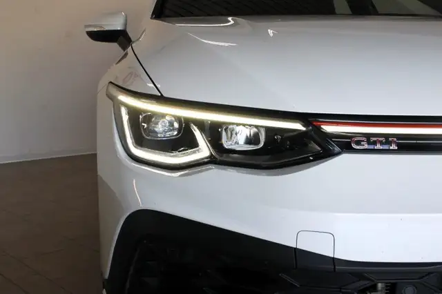 Volkswagen Golf view 13