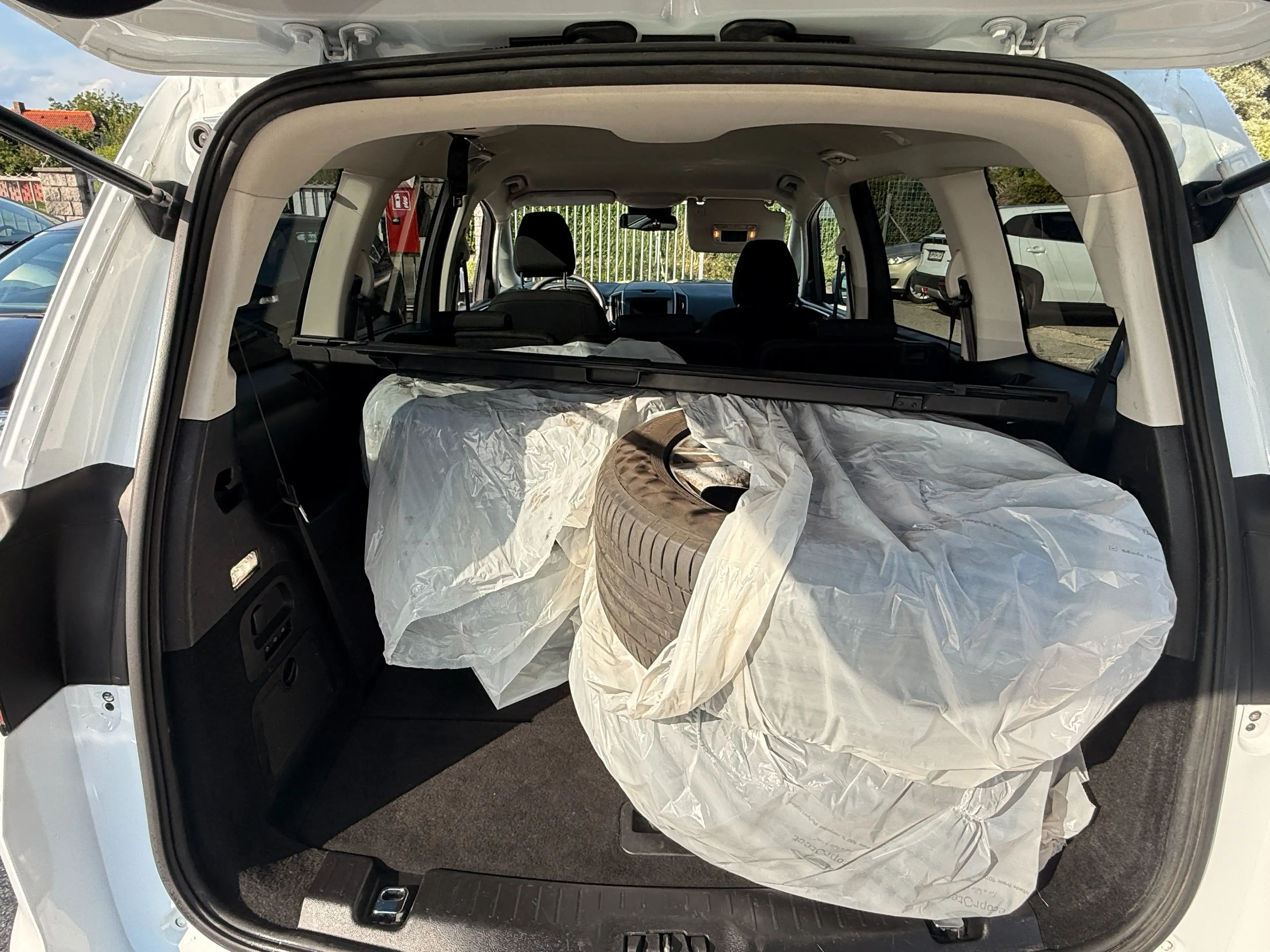 Ford Galaxy Business — photo 7