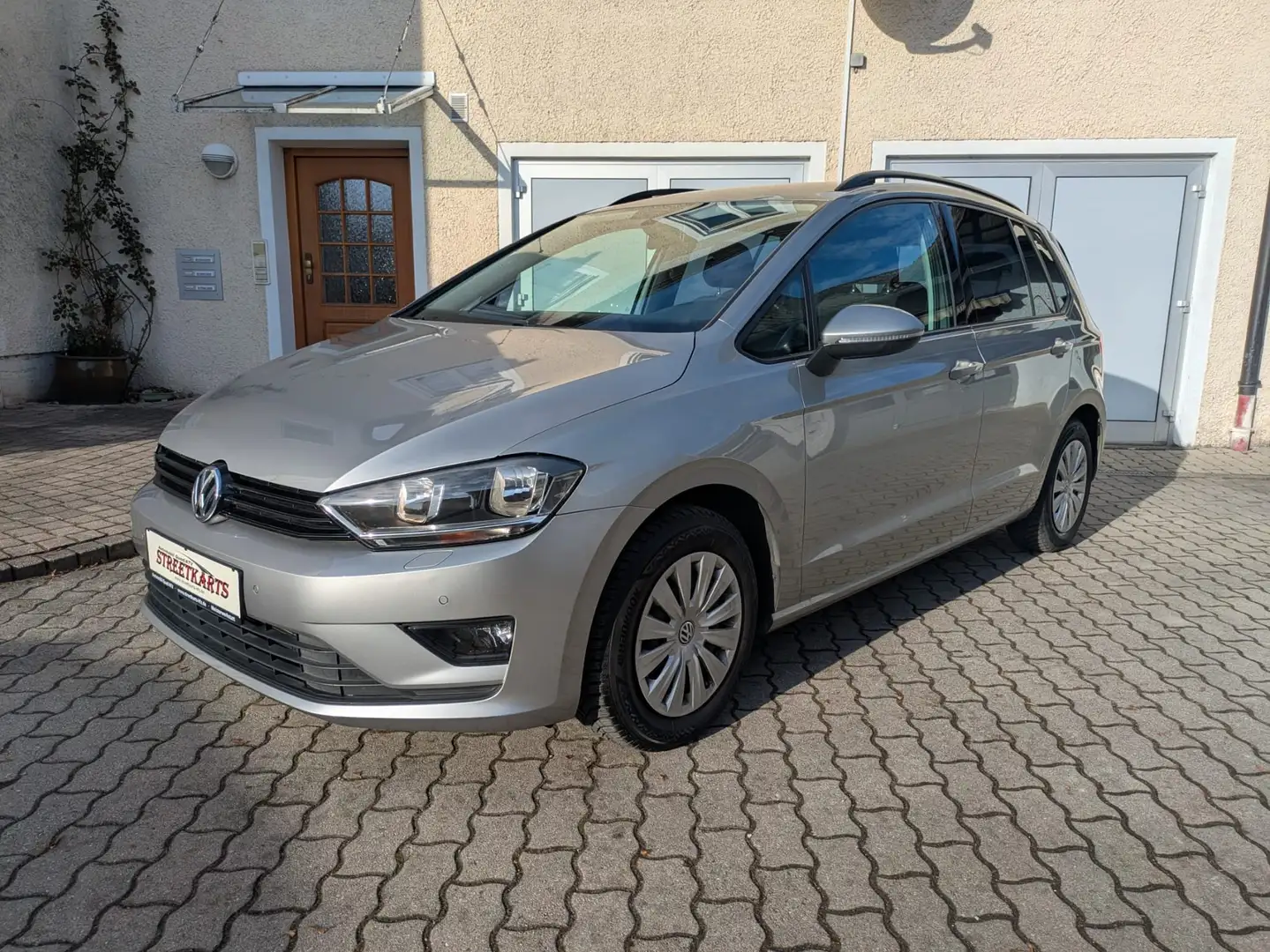 Volkswagen Golf Sportsvan Trendline BMT/Start-Stopp AHK Šedá - 1