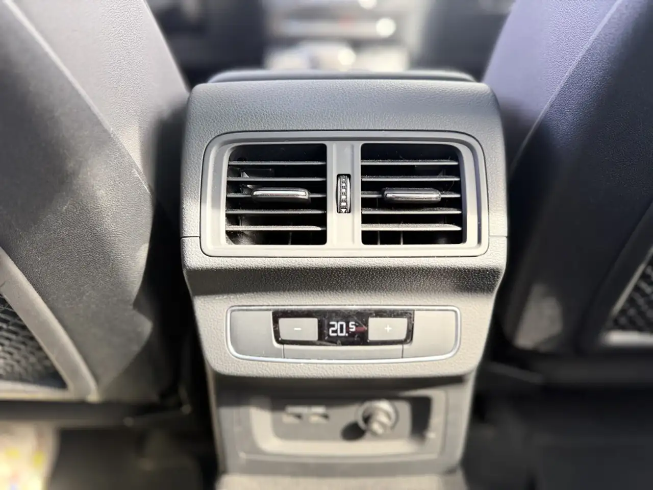 Audi Q5 снимка Audi Q5