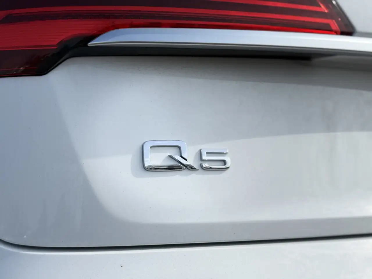 Audi Q5 снимка Audi Q5