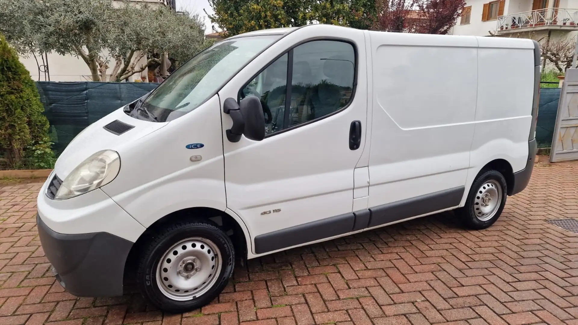 Renault Trafic Bílá - 1