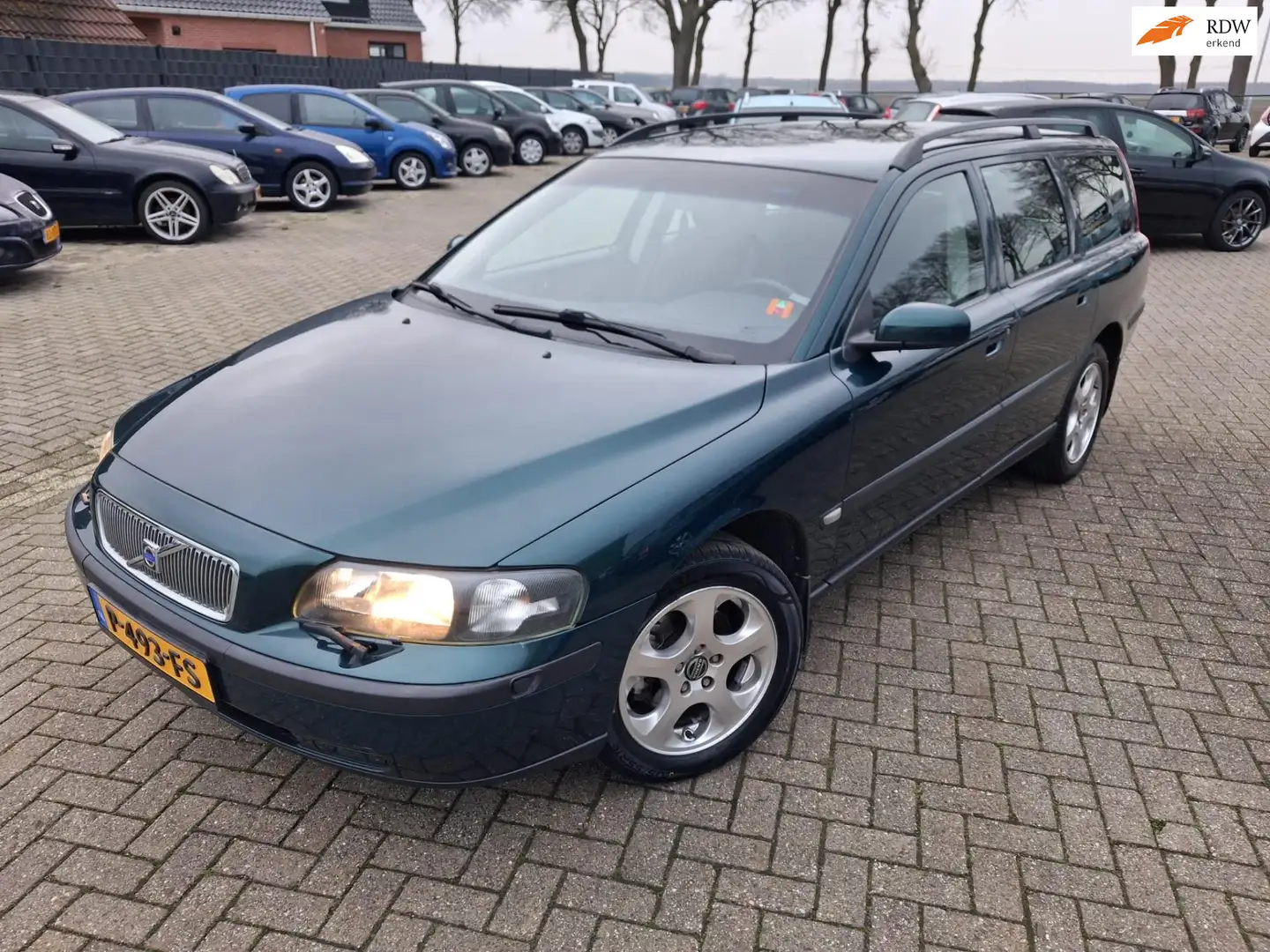 Volvo V70 2.4 2003. Airco/Cruise/Stoelverwarming etc.. APK 1 Grün - 1