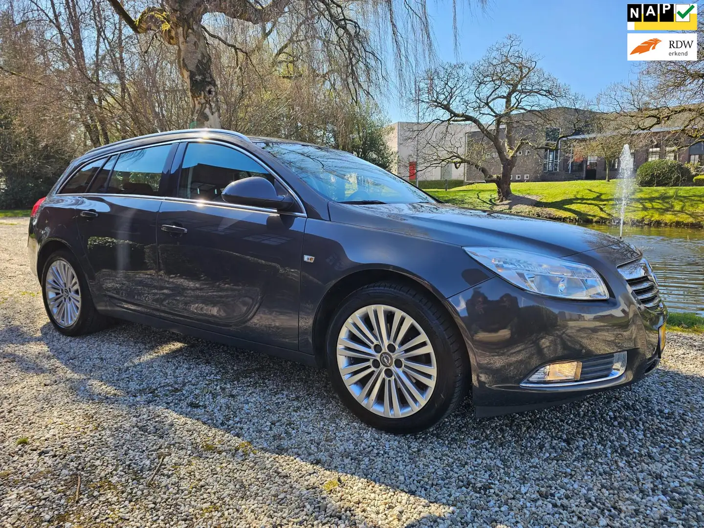 Opel Insignia Sports Tourer 1.4 Turbo EcoFLEX Business+ Gri - 1