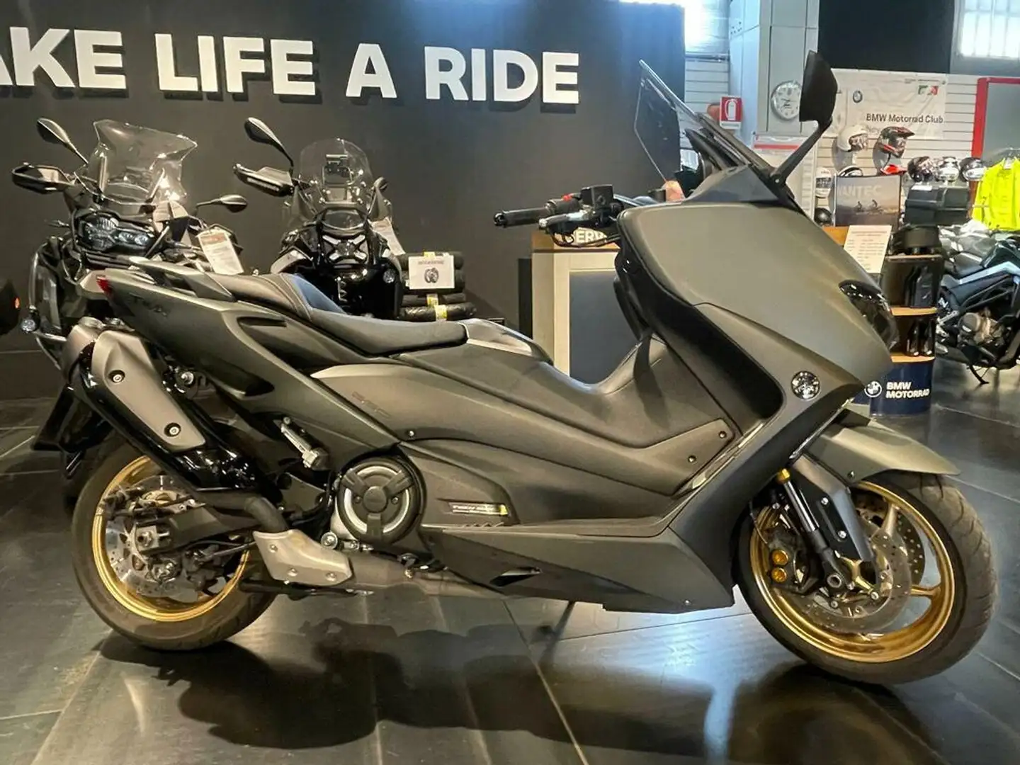 Yamaha Tech Max Abs - 1