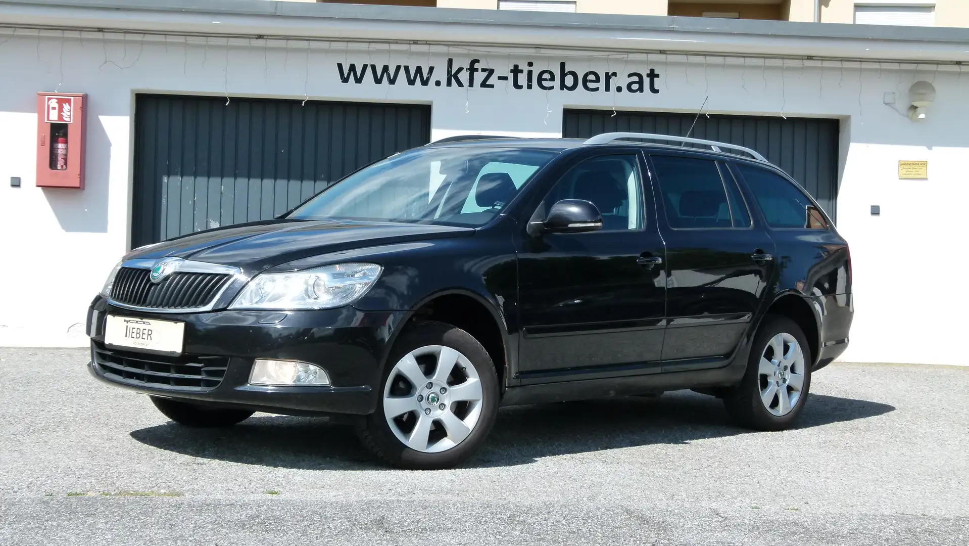 Skoda Octavia Combi Elegance 1,6 TDI 4x4 *Pickerl 1/2027+4M* Schwarz - 1