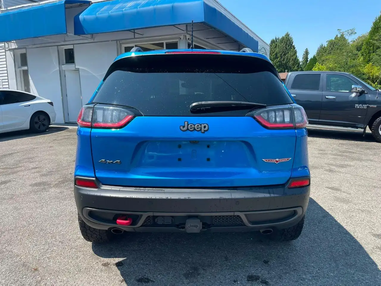 Jeep Cherokee снимка Jeep Cherokee