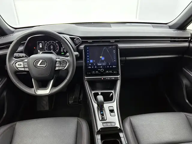 Lexus LBX view 4