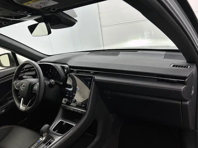 Lexus LBX view 6