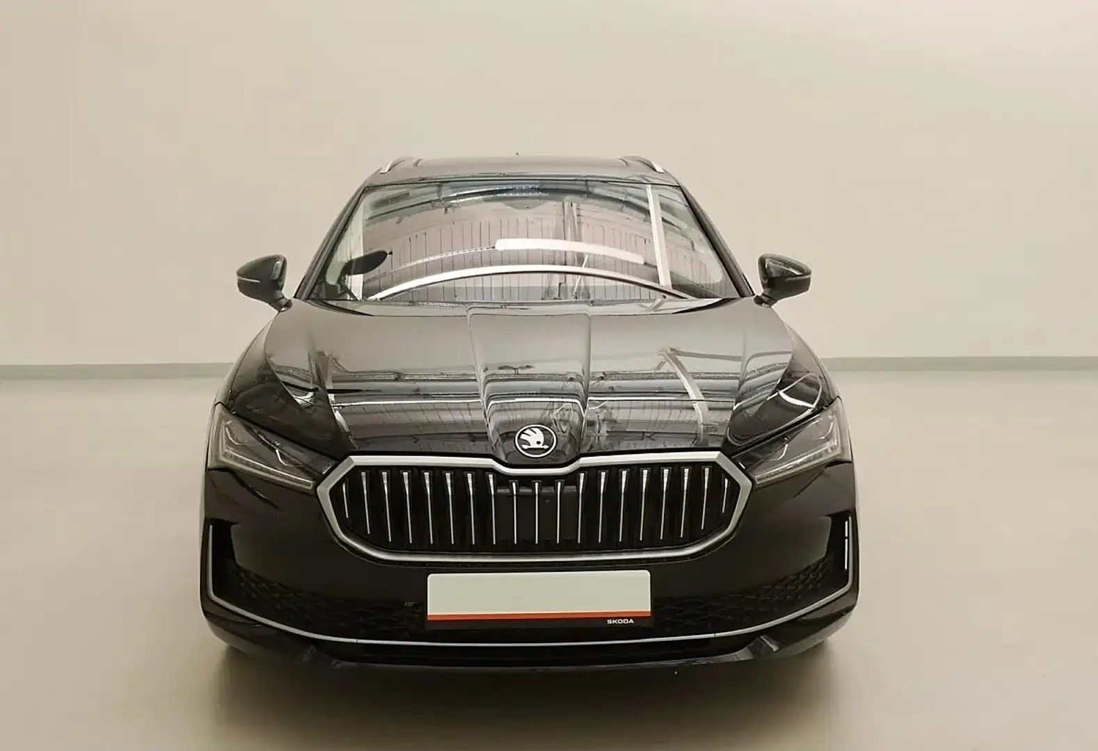 Skoda Superb Kombi 1,5 TSI iV PHEV Laurin & Klement DSG AHK,... Schwarz - 2