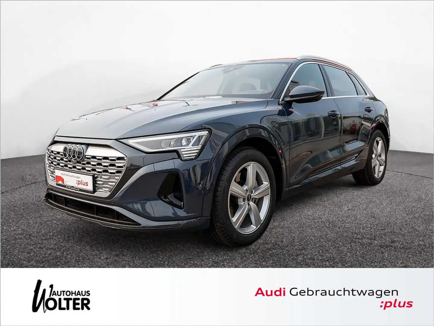 Audi Q8 e-tron 55 quattro Matrix B&O Pano AHK Head Blau - 1
