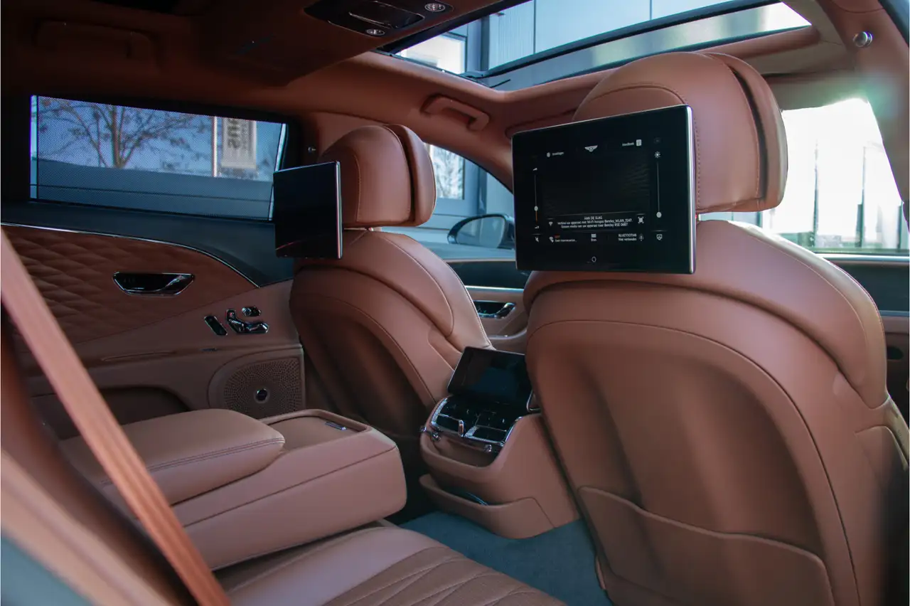 Bentley Flying Spur 2022 — фото 12