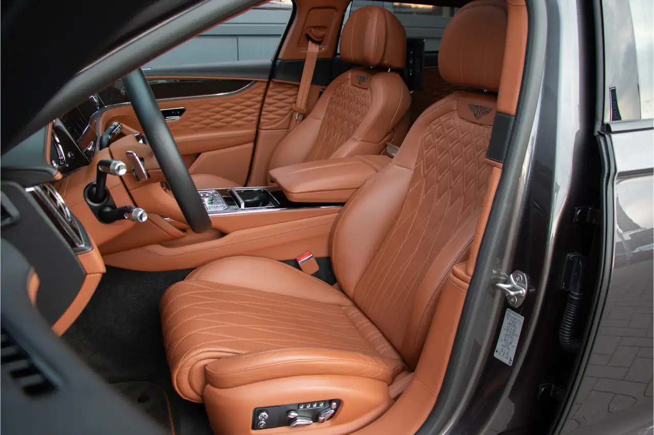 Bentley Flying Spur 2022